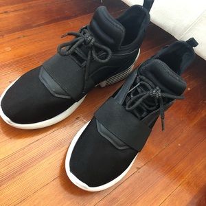Kendall & Kylie Sneakers